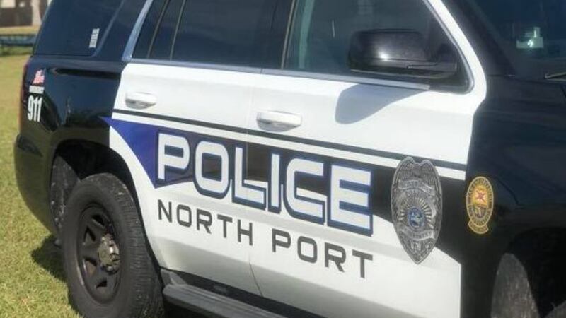 Una pareja en Florida enfrenta cargos luego de que la policía dijera que su hijo de 16 años...