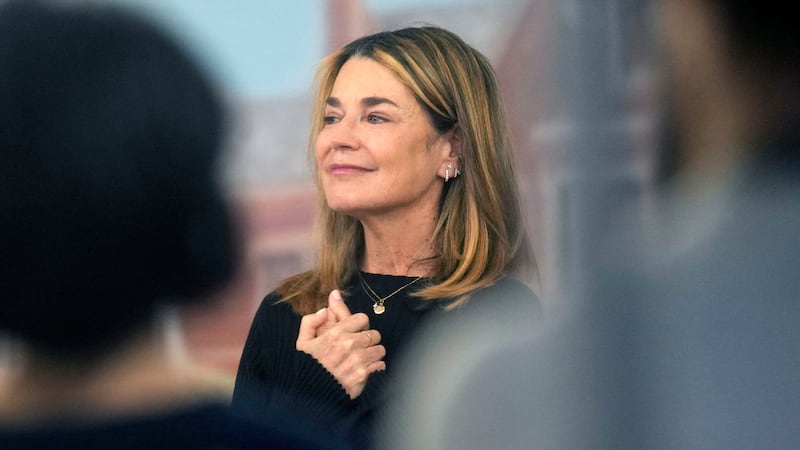 ARCHIVO - Savannah Guthrie visita el programa Today en Rockefeller Plaza en Nueva York el...