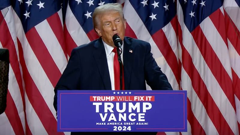 Donald Trump logró una victoria decisiva en una nación profundamente dividida. Al hacerlo, el...