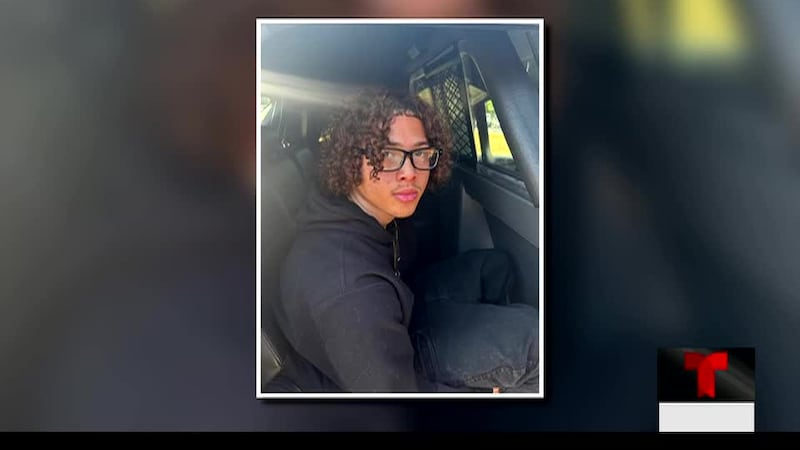 Arrestan a estudiante hispano tras llevar un arma cargada en el autobús escolar. Ocurrió en...