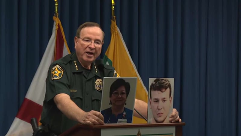 Muere enfermera de Tennessee a golpes por su propio hijo, según sheriff. Luego el joven sufrió...